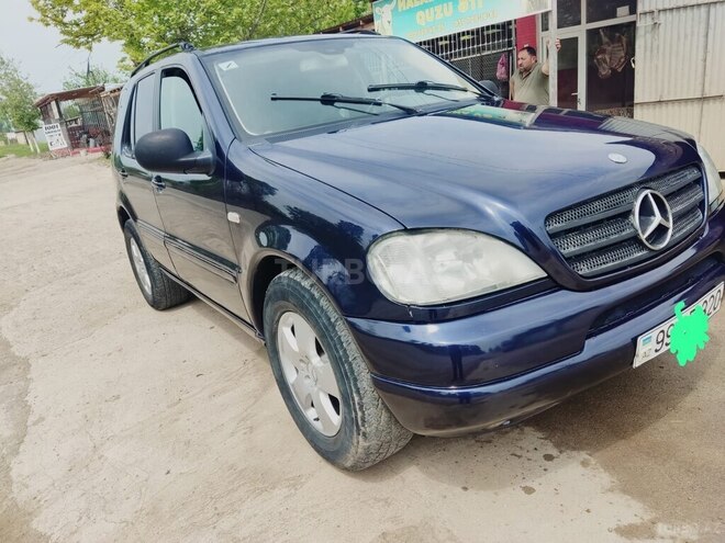 Mercedes ML 320 4MATIC 2001, 328,000 km - 3.2 l - Füzuli