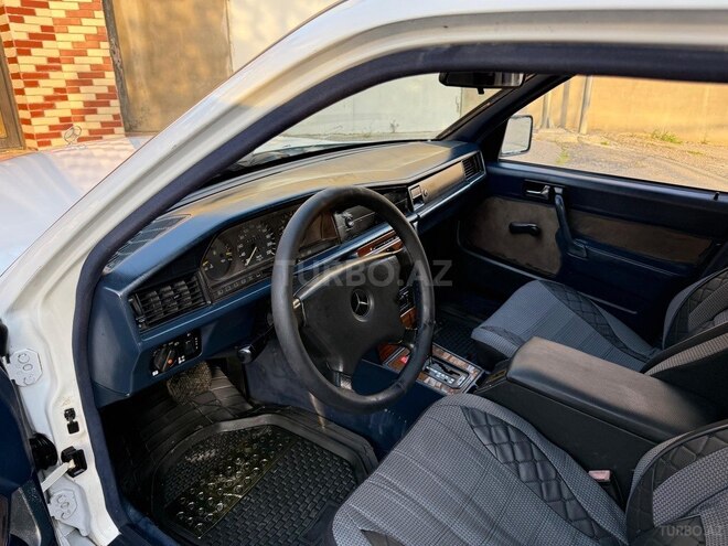 Mercedes 190 1993, 280,000 km - 2.0 л - Bakı