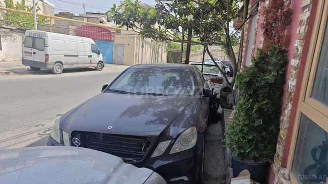 Mercedes E 250 2009, 280,000 km - 2.5 l - Bakı