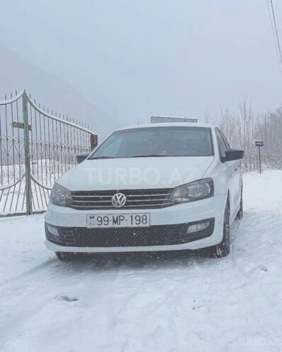 Volkswagen Polo 2018, 250,000 km - 1.6 l - Bərdə