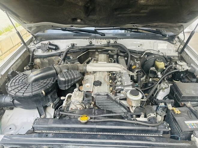 Toyota Land Cruiser 2003, 416,000 km - 4.2 l - Bakı