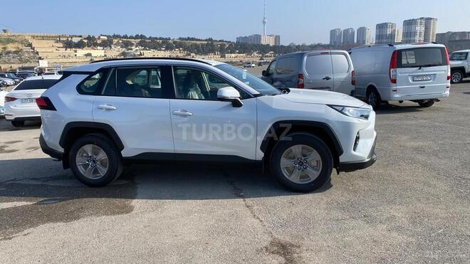 Toyota RAV4-7