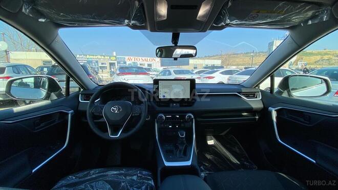 Toyota RAV4-3