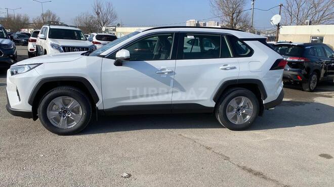 Toyota RAV4-6