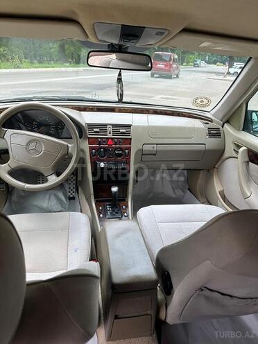 Mercedes C 200 1997, 234,444 km - 2.0 l - Bakı