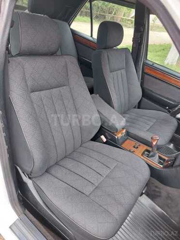 Mercedes E 250 1994, 895,458 km - 2.5 л - Göytəpə
