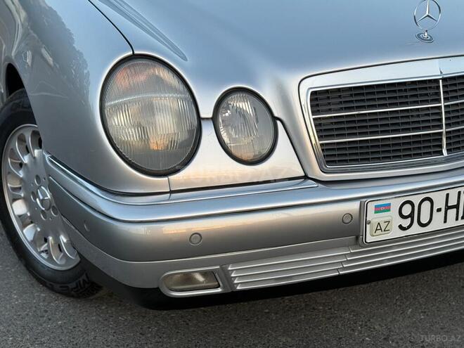 Mercedes E 240 1998, 212,797 km - 2.4 l - Bakı