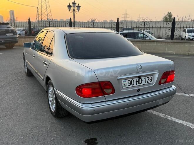 Mercedes E 240 1998, 212,797 km - 2.4 l - Bakı
