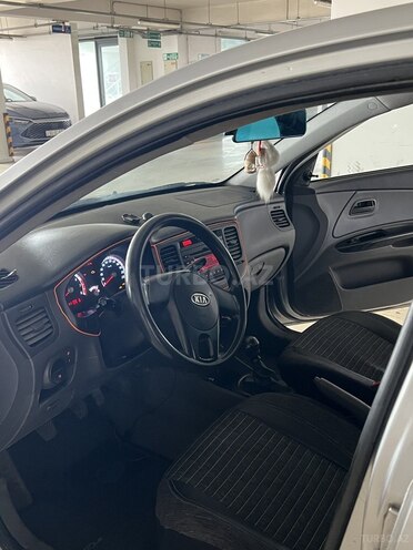Kia Rio 2009, 270,000 km - 1.4 l - Bakı
