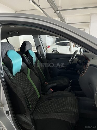 Kia Rio 2009, 270,000 km - 1.4 l - Bakı