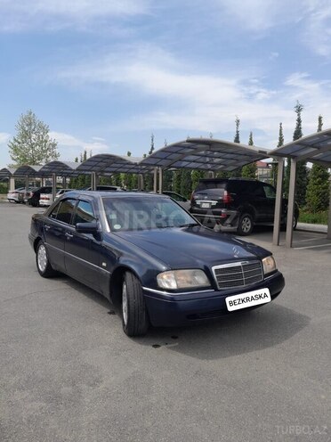 Mercedes C 180 1995, 450,000 km - 1.8 l - Quba