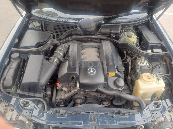 Mercedes E 240 1999, 313,000 km - 2.4 л - Bakı