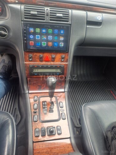 Mercedes E 240 1999, 313,000 km - 2.4 л - Bakı