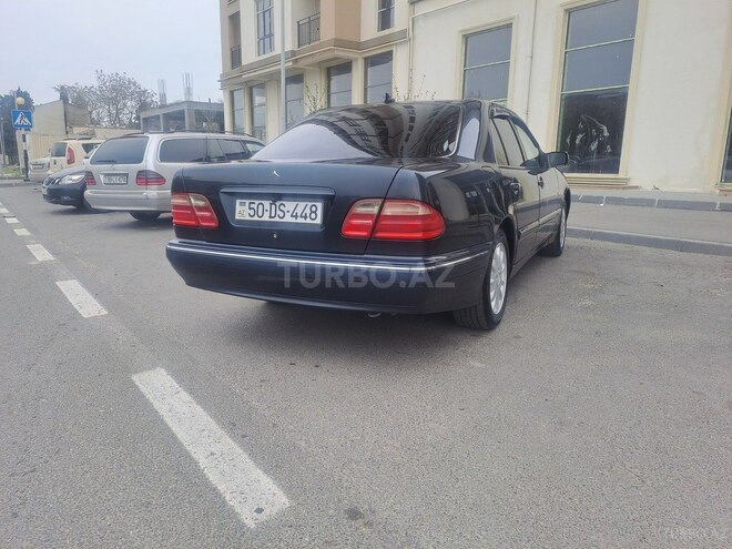 Mercedes E 240 1999, 313,000 km - 2.4 л - Bakı