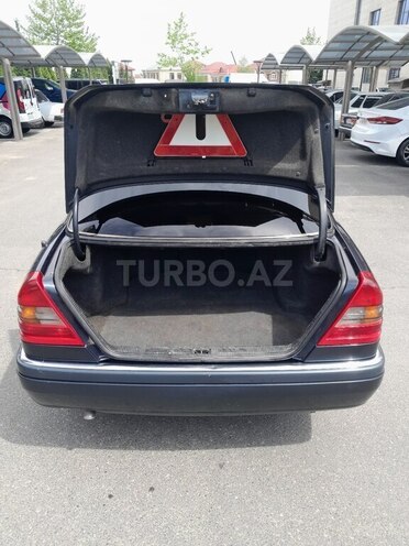 Mercedes C 180 1995, 450,000 km - 1.8 l - Quba