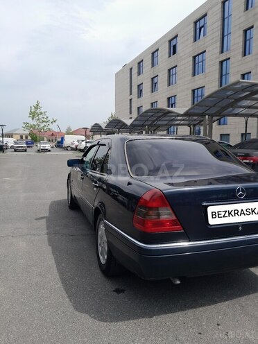 Mercedes C 180 1995, 450,000 km - 1.8 l - Quba