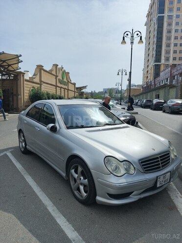 Mercedes C 240 2001, 260,000 km - 2.6 l - Bakı