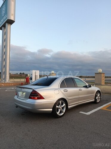 Mercedes C 240 2001, 260,000 km - 2.6 l - Bakı