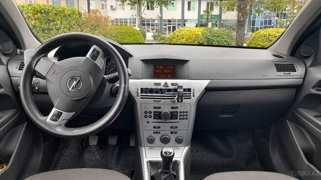 Opel Astra 2009, 209,000 km - 1.4 l - Balakən