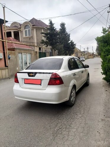 Chevrolet Aveo-4