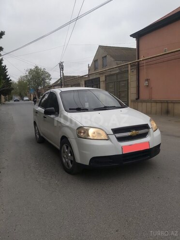 Chevrolet Aveo-5