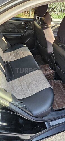 Mercedes C 320 2001, 340,000 km - 3.2 l - Bakı