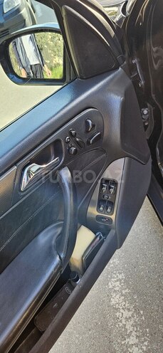 Mercedes C 320 2001, 340,000 km - 3.2 l - Bakı