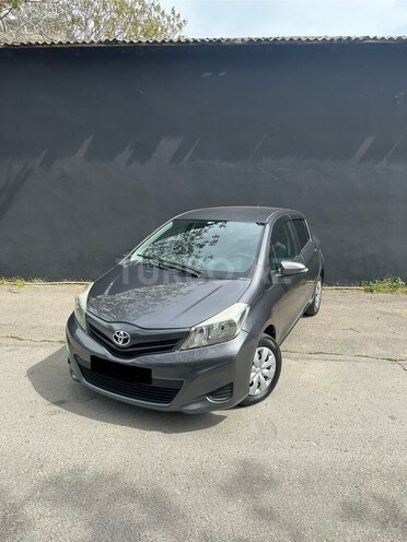 Toyota Vitz 2011, 142,000 km - 1.3 l - Bakı