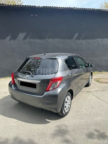Toyota Vitz 2011, 142,000 km - 1.3 l - Bakı
