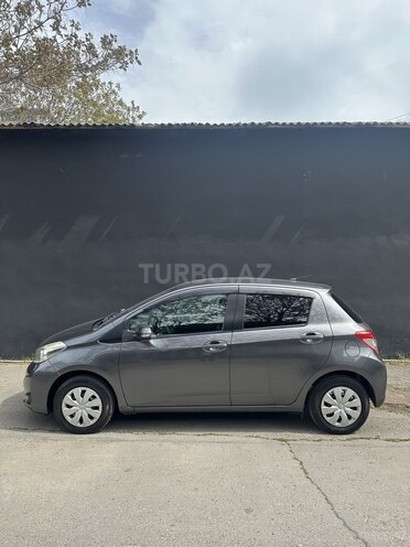 Toyota Vitz 2011, 142,000 km - 1.3 l - Bakı