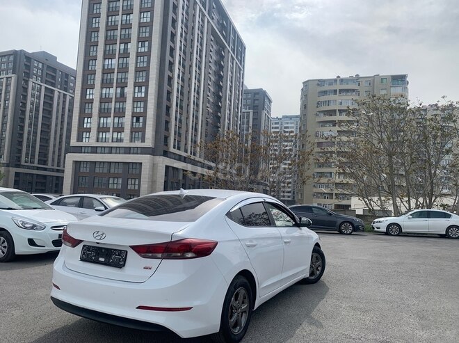 Hyundai Elantra 2016, 98,200 km - 1.6 l - Bakı