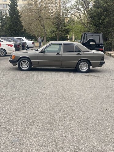 Mercedes 190 1990, 117,170 km - 2.0 l - Bakı