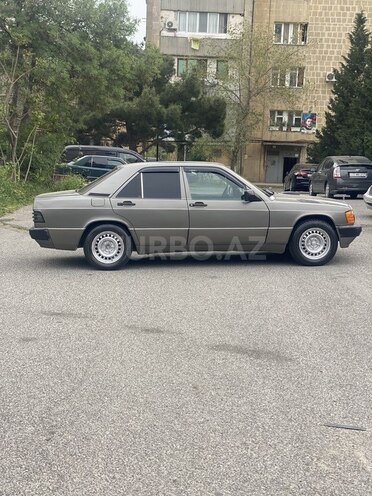 Mercedes 190 1990, 117,170 km - 2.0 l - Bakı