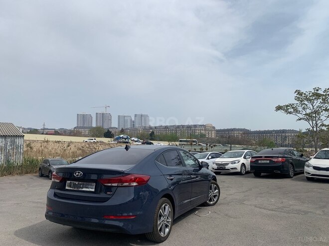 Hyundai Elantra 2015, 155,000 km - 1.6 l - Bakı