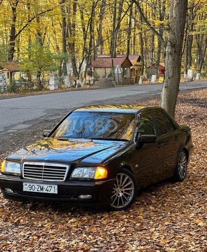 Mercedes C 180 2000, 220,000 km - 1.8 л - Bakı