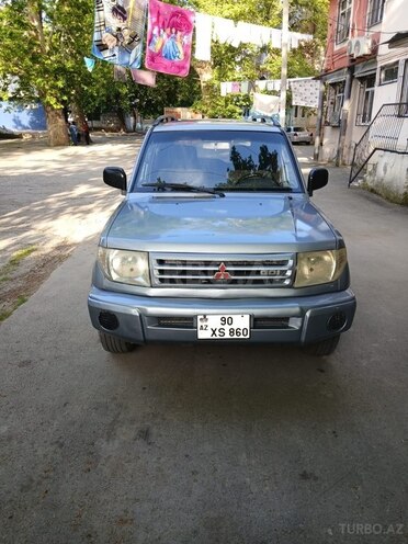 Mitsubishi Pajero io 2000, 298,000 km - 1.8 л - Mingəçevir