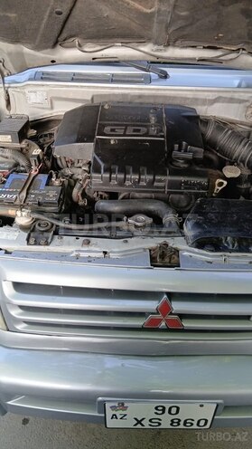 Mitsubishi Pajero io 2000, 298,000 km - 1.8 л - Mingəçevir