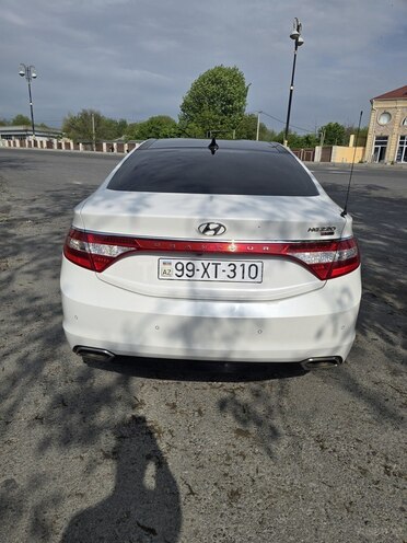 Hyundai Grandeur-12