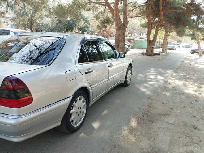 Mercedes C 230 2000, 440,000 km - 2.3 l - Bakı