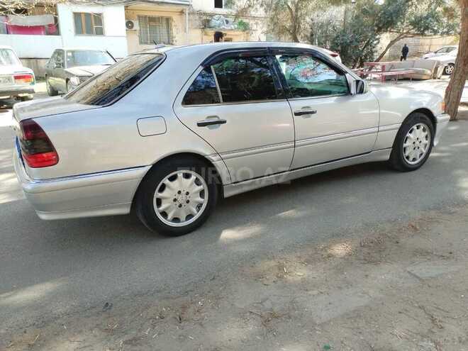 Mercedes C 230 2000, 440,000 km - 2.3 l - Bakı