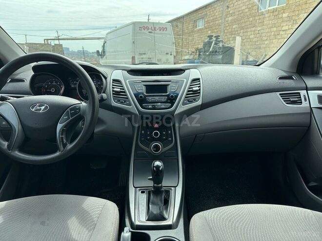 Hyundai Elantra 2015, 290 km - 1.8 l - Bakı