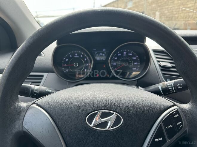 Hyundai Elantra 2015, 290 km - 1.8 l - Bakı