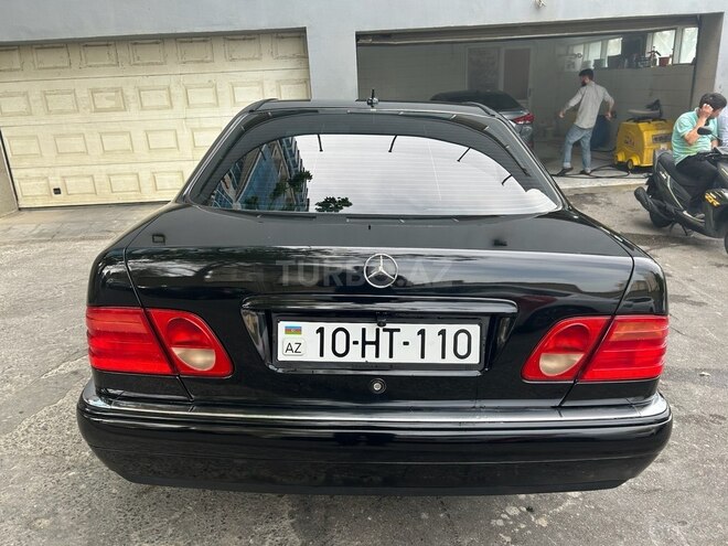Mercedes E 200 1998, 280,000 km - 2.0 l - Bakı