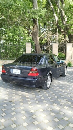 Mercedes C 200 1999, 235,000 km - 2.0 l - Yevlax