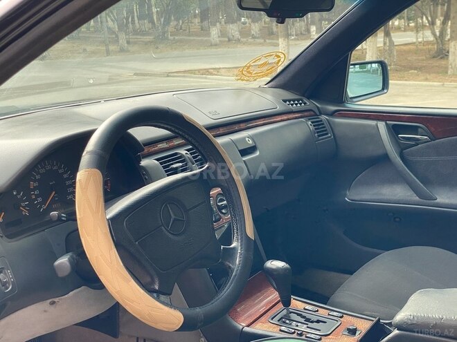 Mercedes E 230 1997, 350,000 km - 2.3 l - Sumqayıt