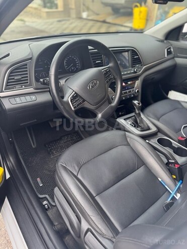 Hyundai Avante 2016, 206,000 km - 1.6 l - Bakı