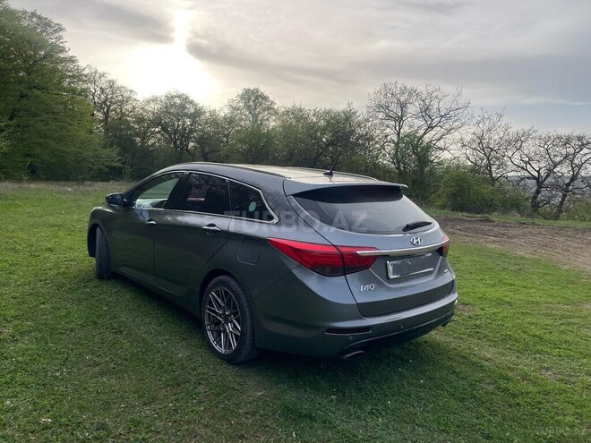 Hyundai i40 2013, 235,000 km - 1.7 l - Qusar