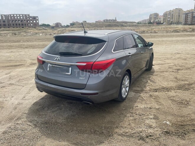 Hyundai i40 2013, 235,000 km - 1.7 l - Qusar