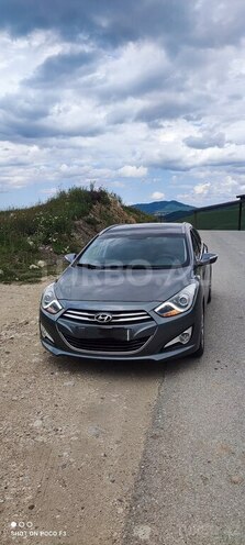 Hyundai i40 2013, 235,000 km - 1.7 l - Qusar