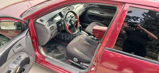 Mitsubishi Lancer 2006, 252,525 km - 1.3 l - Bakı